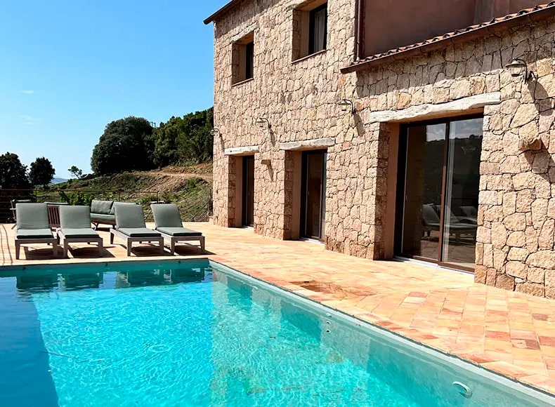 Villa de luxe à louer en Corse du Sud